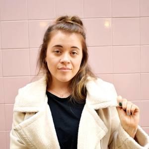 Meet your Posher, Whitney